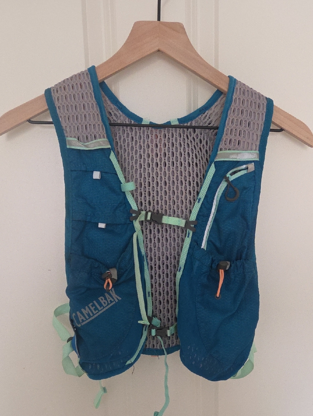 CamelBak Circuit Hydration Vest